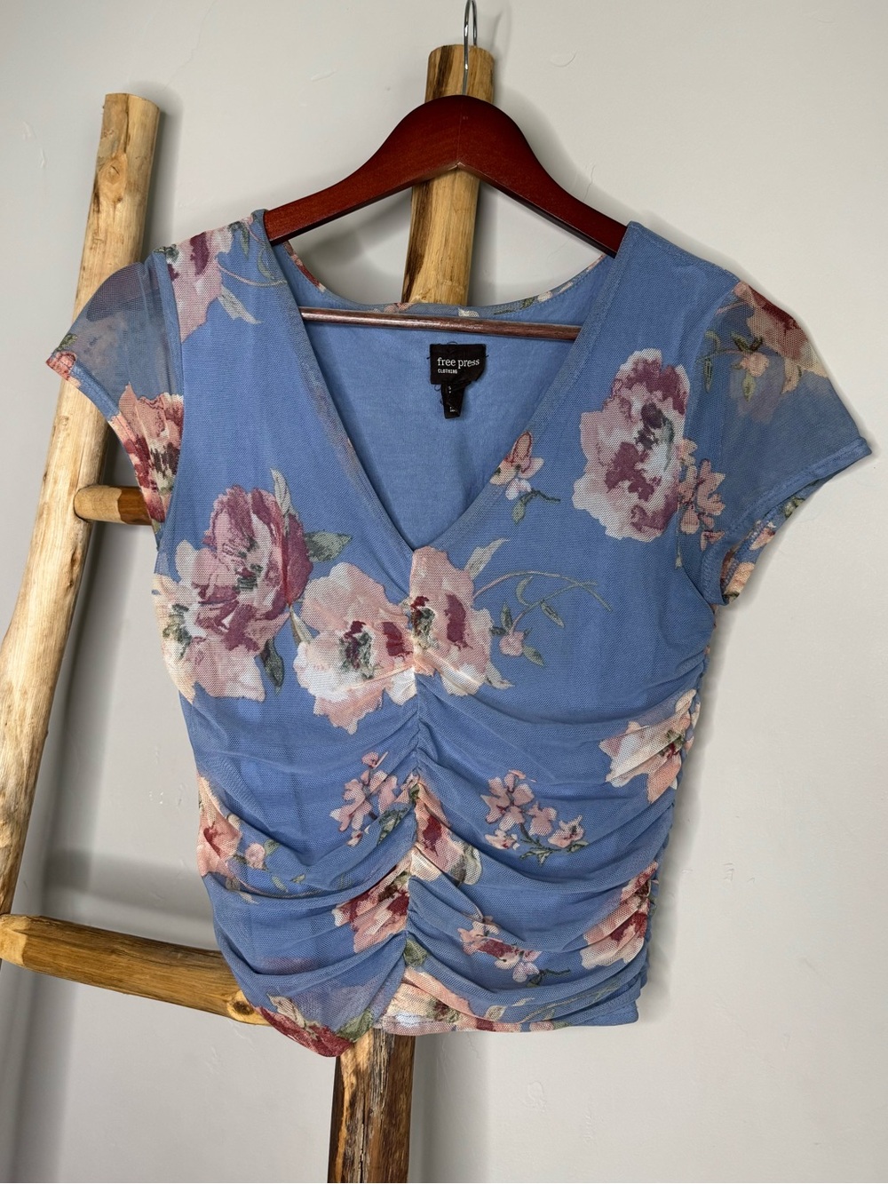 free press Blue Floral Ruched V-Neck Top